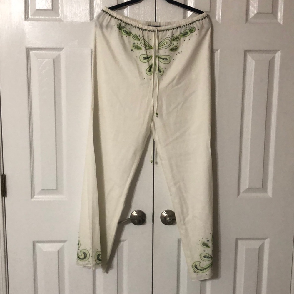 Size L Soft Surroundings 100% cotton white and green pants